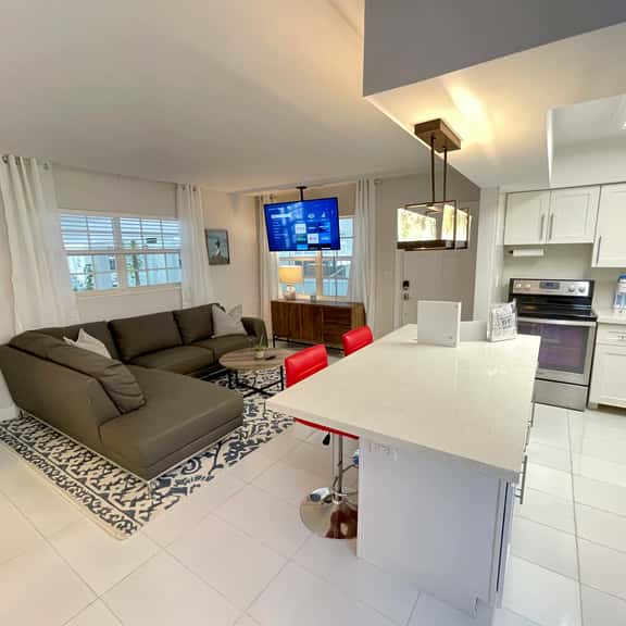 Jean's Apartment - Image 1