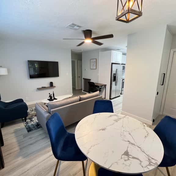 Ed Apt - Image 1