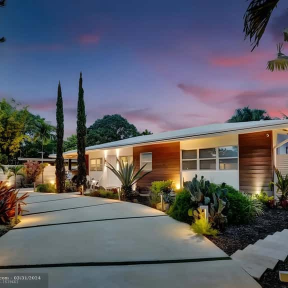 Armando & Andreina's House - Image 1