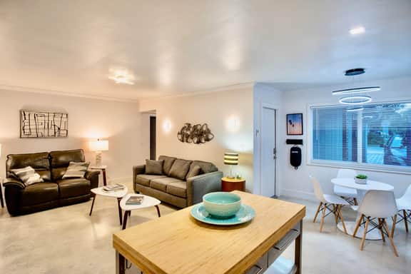Jason's Duplex 2 - Image 5