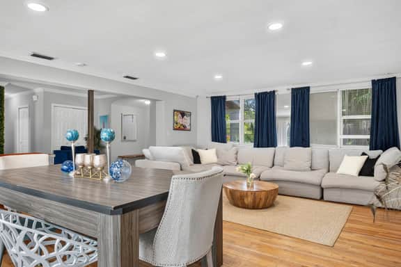 Evan's House - Image 4
